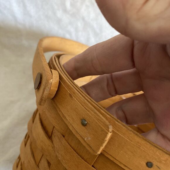 Vintage Longaberger 1996 Round Apple Harvest Basket - Picture 5 of 7